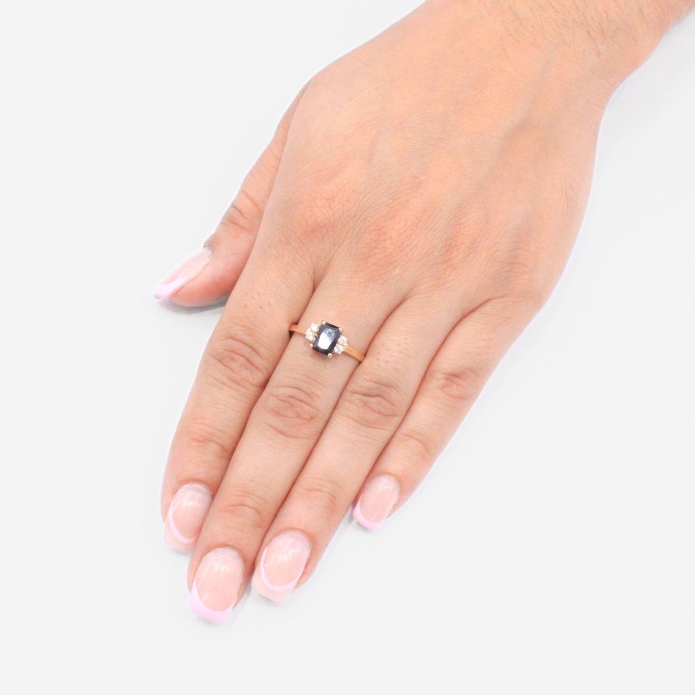 Anillo de Oro 14k con Zirconia Cuadrada de Color Negro mod. 9200