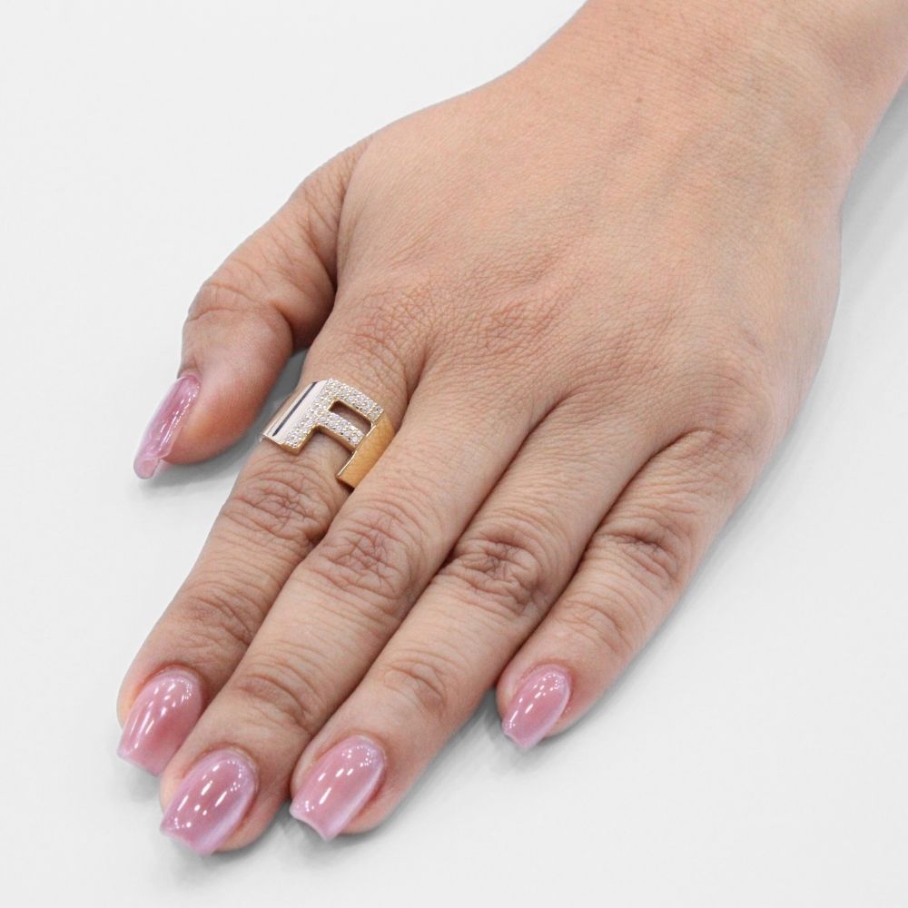 Anillo de Oro 14k con Letra F Incrustada con Zirconias mod. 8362