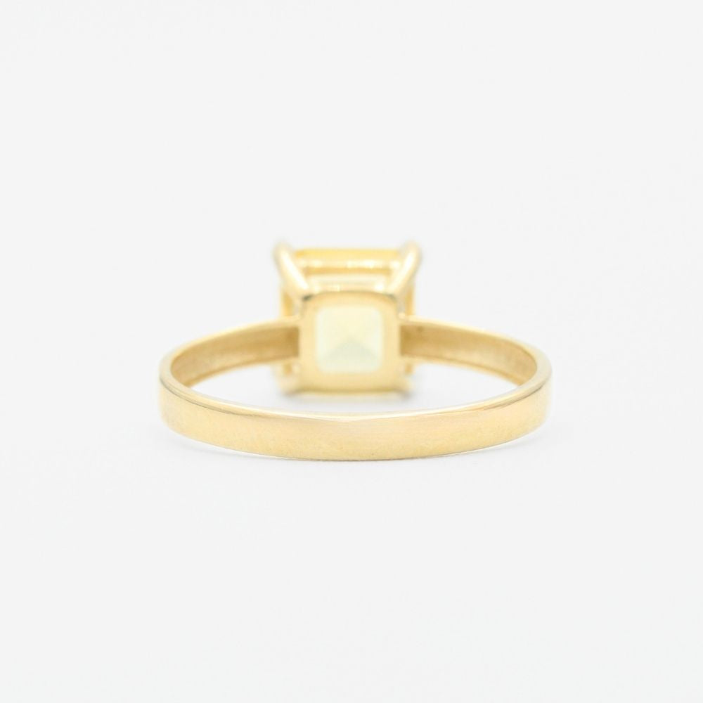 Anillo de Oro 14k con Incrustación de Zirconia en Color Amarillo mod. 9298
