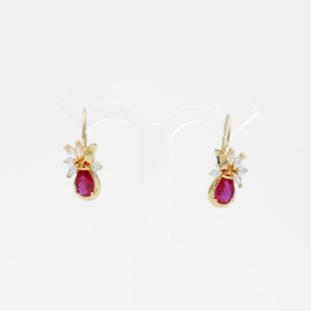 Arete con Broche Arillo de Oro 14k Flor Especial con Zirconias Principal Color Rojo Rubí mod. 9768