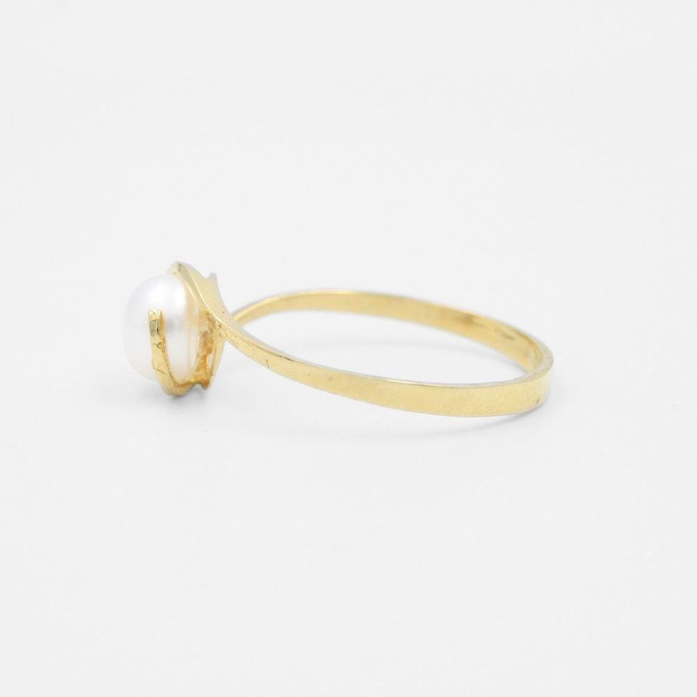 Anillo de Oro 14k con Perla Natural Incrustada en Diseño Fino mod. 8363