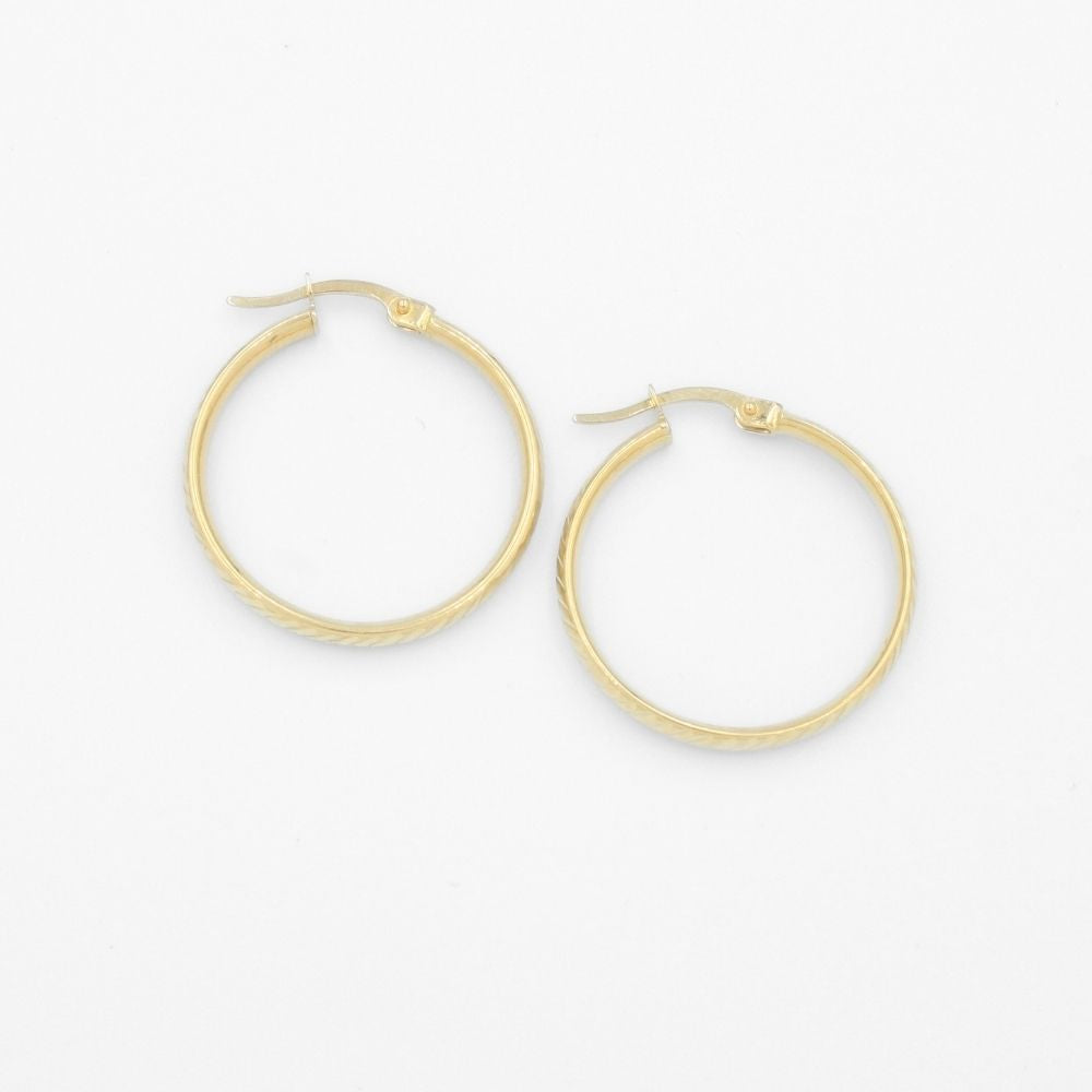Arracada de Oro 14k Diseño Hueco con Diamantado de Flecha mod. 9623