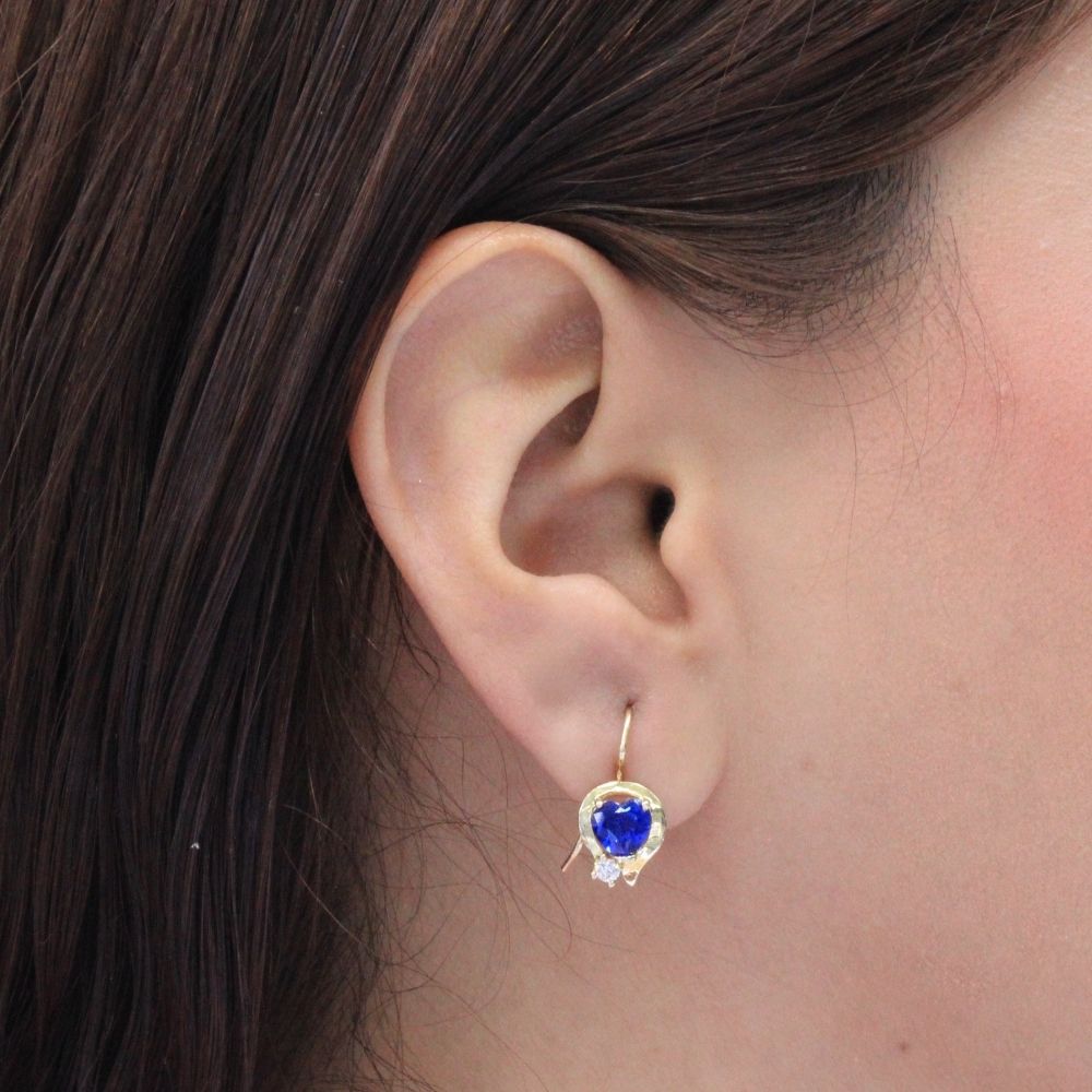 Arete con Broche Arillo de Oro 14k Diseño de Corazón con Zirconia Azul mod. 9764