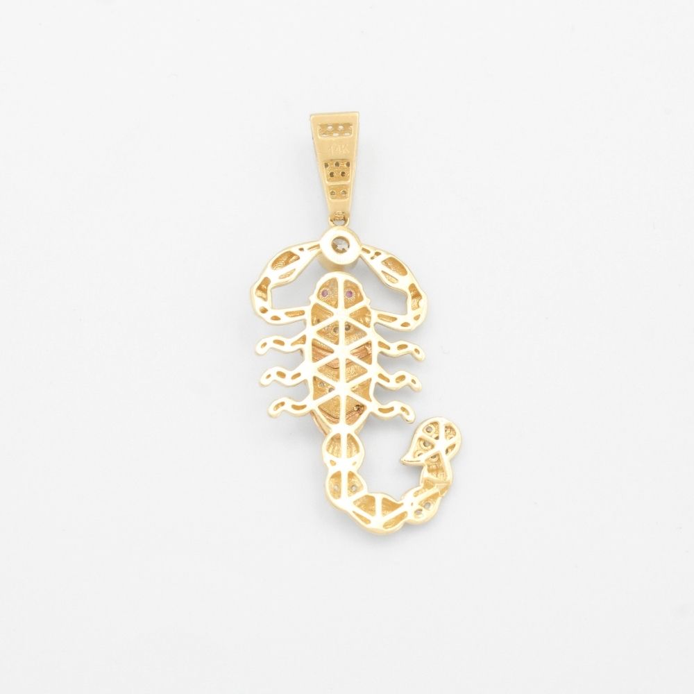 Dije de Oro 14k Diseño de Escorpion Hueco mod. 9439
