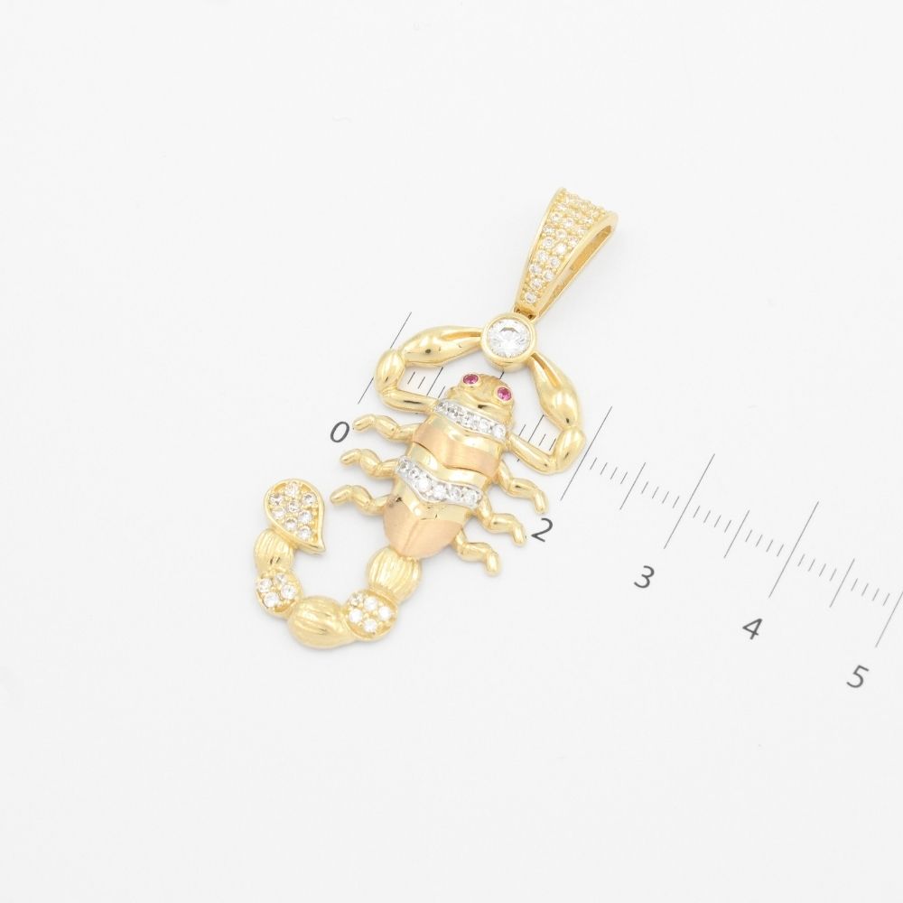 Dije de Oro 14k Diseño de Escorpion Hueco mod. 9439