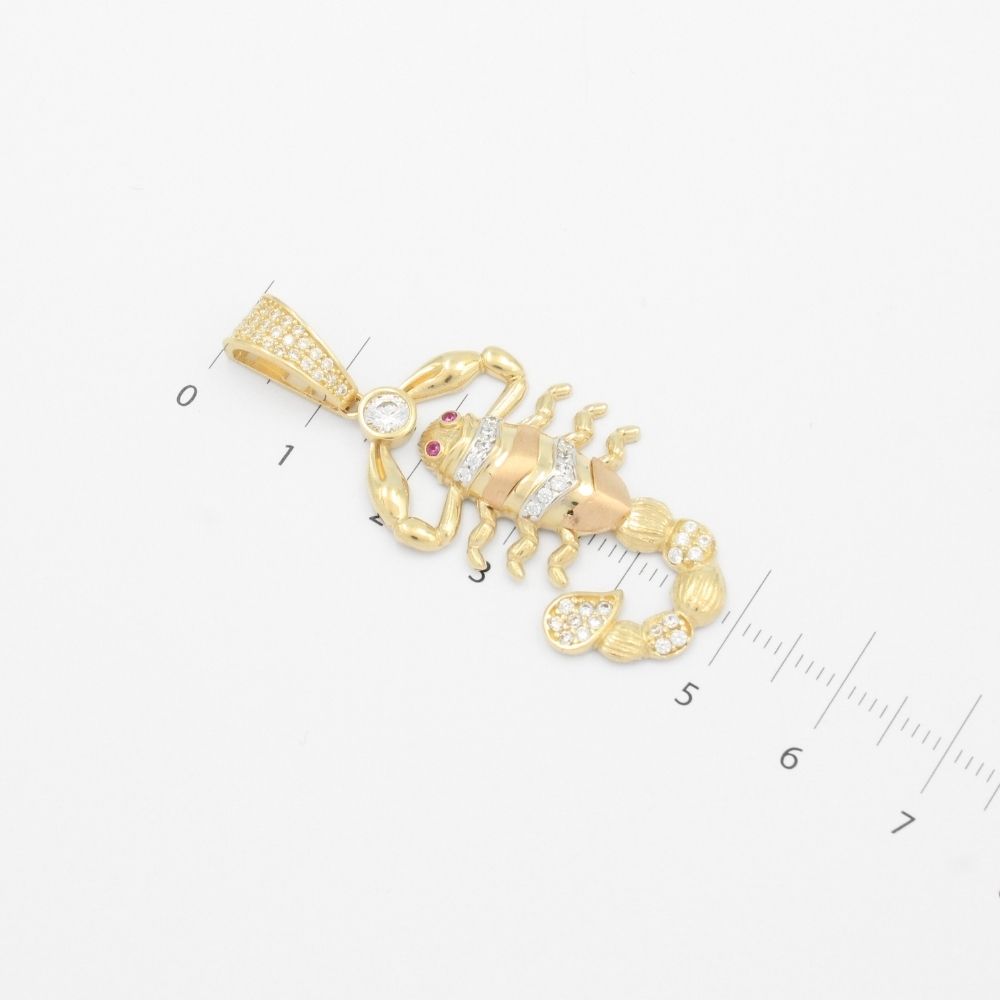 Dije de Oro 14k Diseño de Escorpion Hueco mod. 9439