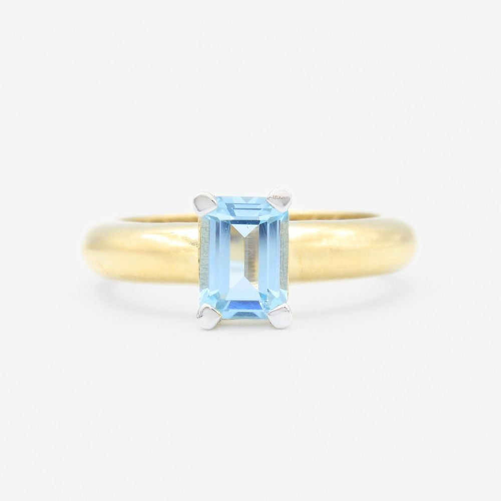 Anillo de Oro 14k de Diseño Rectangular Incrustado de Zirconia en Color Azul mod. 9302