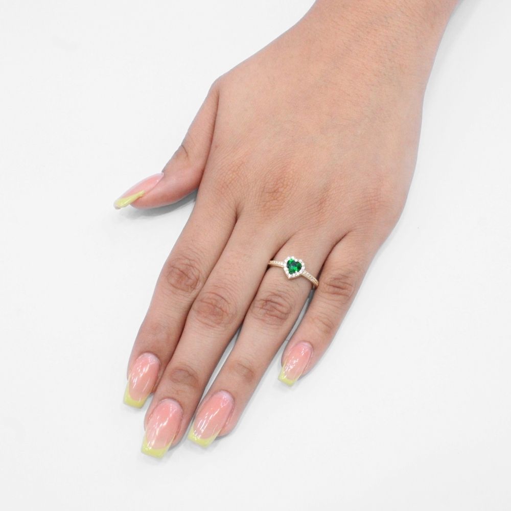 Anillo de Oro 14k Diseño Elegante con Zirconia de Corazón Detallado con Incrustación de Zirconias Brillantes mod. 9737