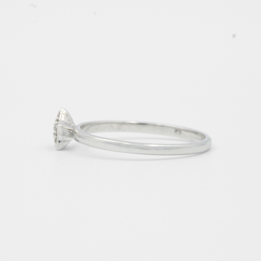 Anillo de Oro Blanco 14k Estrella de Zirconias mod. 7974