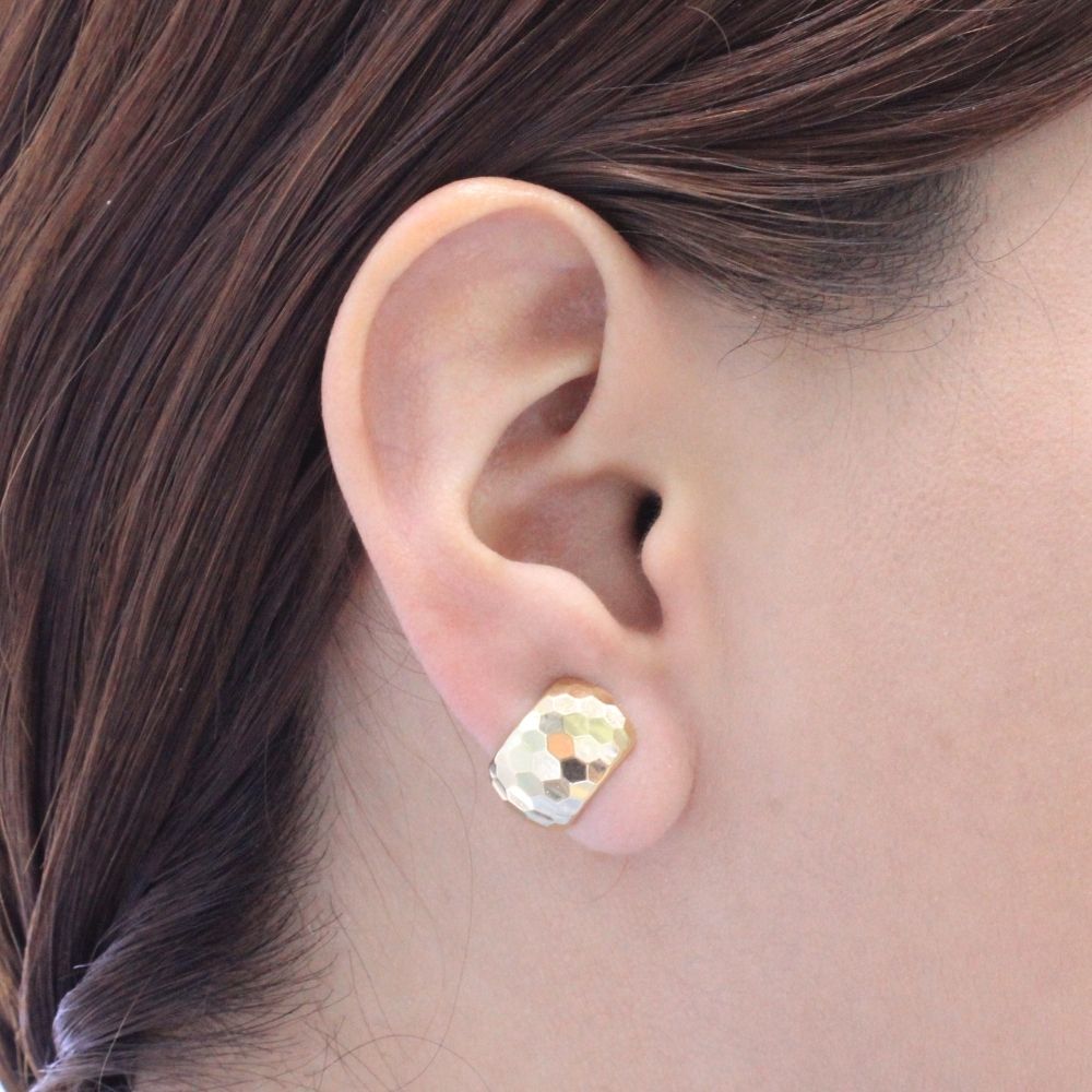 Arete Broche Patente de Oro 14k con Diamantado de Colmena mod. 9117