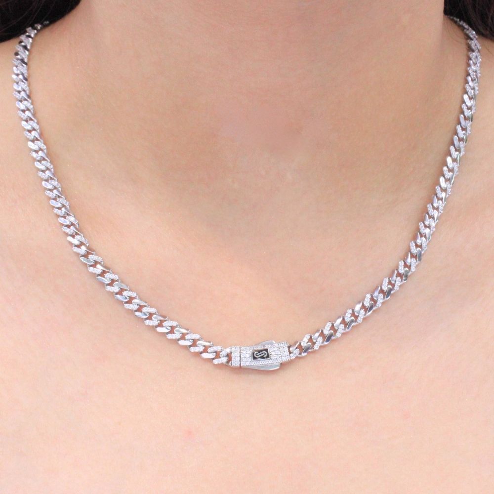 Cadena Monaco Chain 14k Modelo Classic Hueco Thin con Broche Pavé y Diseño Alt Pavé mod. 9670