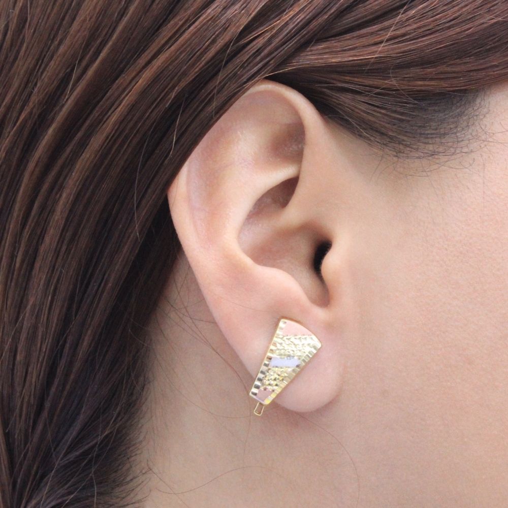 Arete con Broche Patente de Oro 14k Modelo Elegante con Tonos Mate y Diamantados mod. 9118
