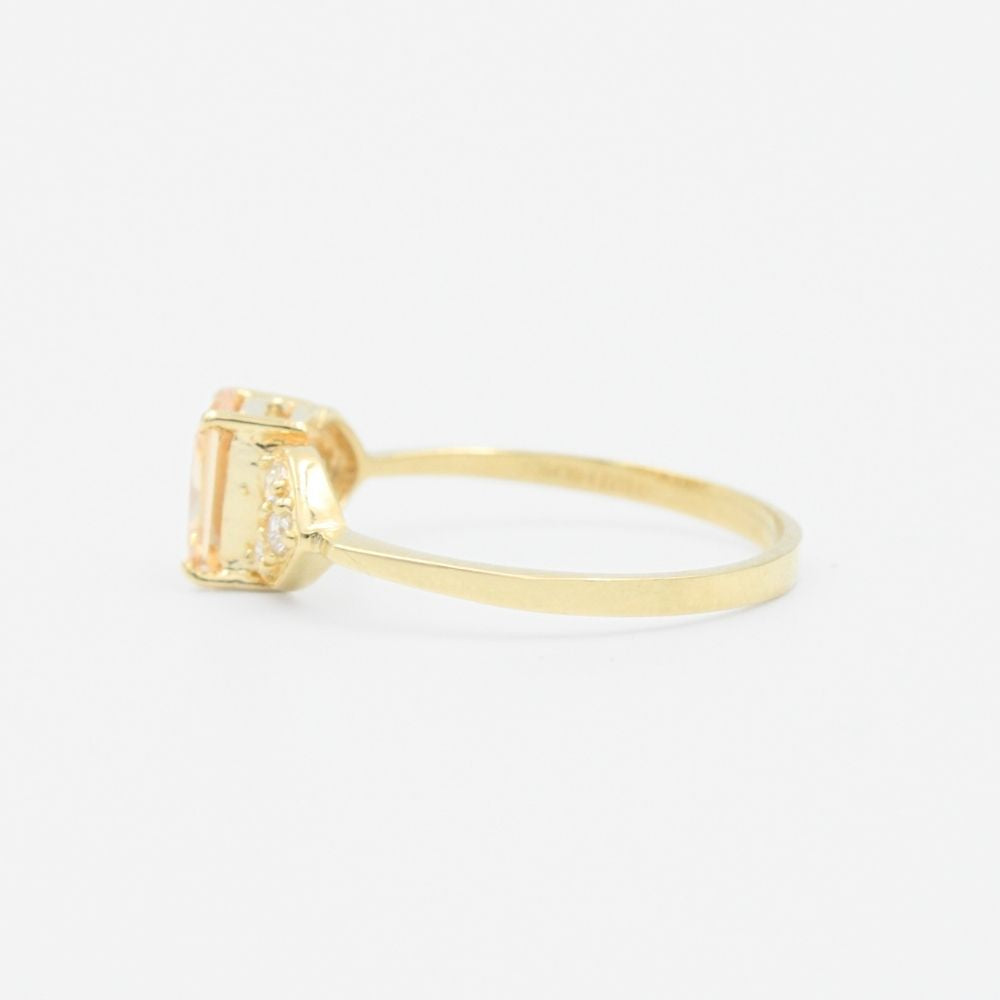 Anillo de Oro 14k Incrustado de Zirconia Cuadrada de Color Naranja mod. 9206