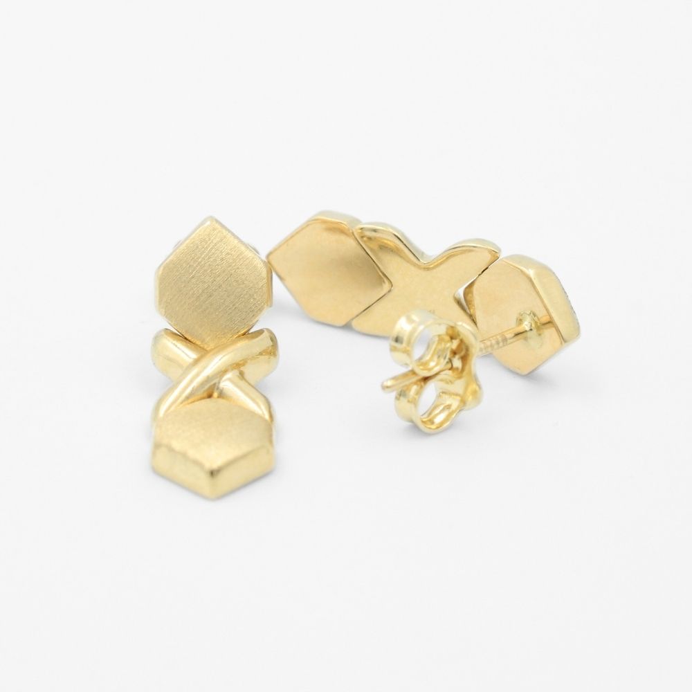 Arete de Oro 14k Diseño Hueco XO Amarillo de Tono Brillante y Mate mod. 8617