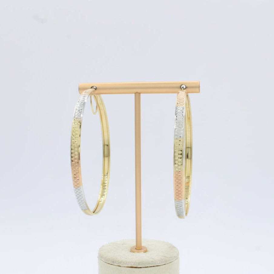 Arracada de Oro 14k Hueco con Diseño Elegante y Diamantado Fino y Brillante mod. 10040