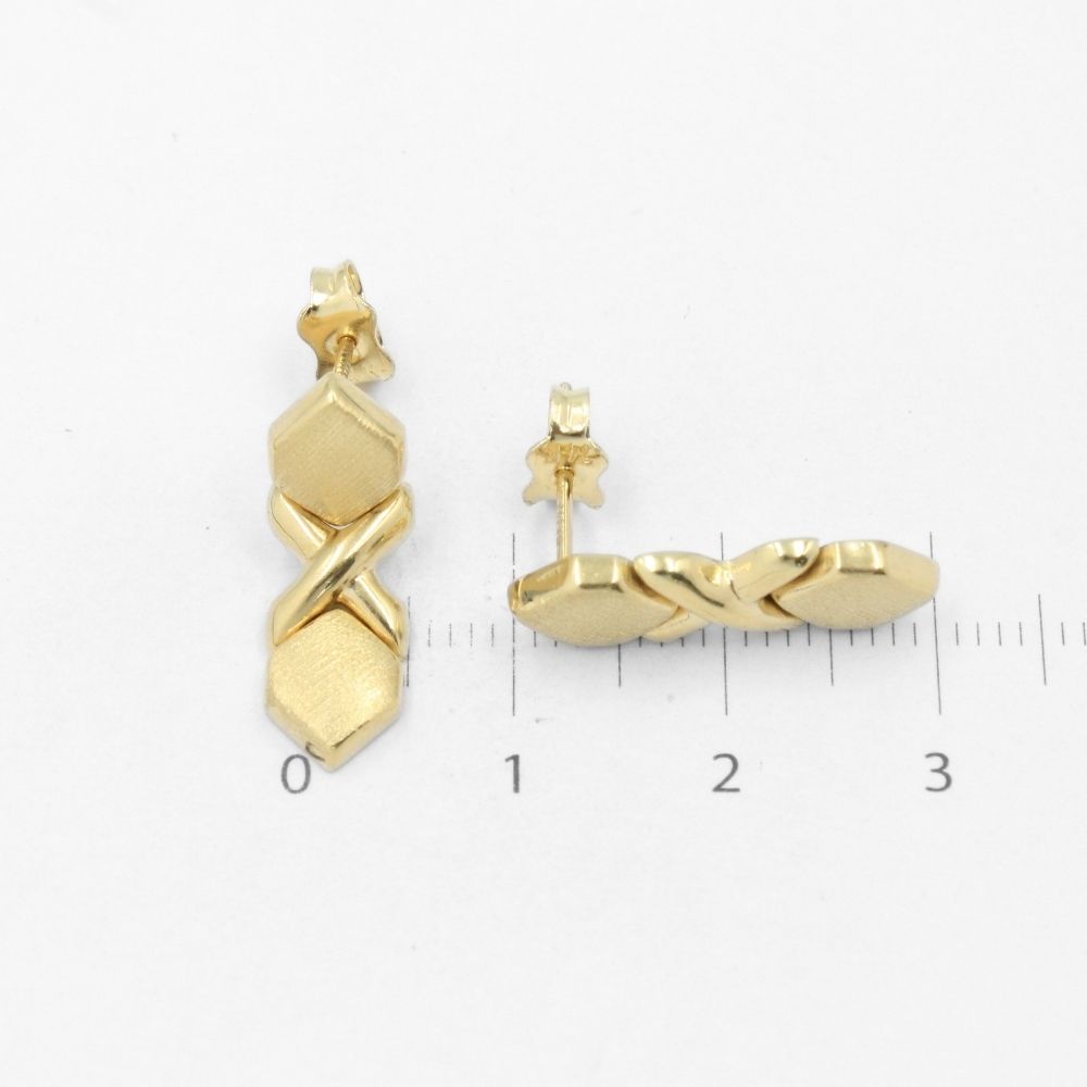 Arete de Oro 14k Diseño Hueco XO Amarillo de Tono Brillante y Mate mod. 8617