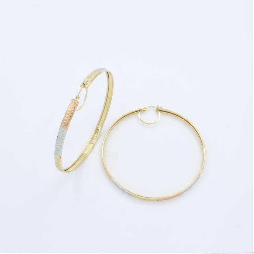 Arracada de Oro 14k Hueco con Diseño Elegante y Diamantado Fino y Brillante mod. 10040