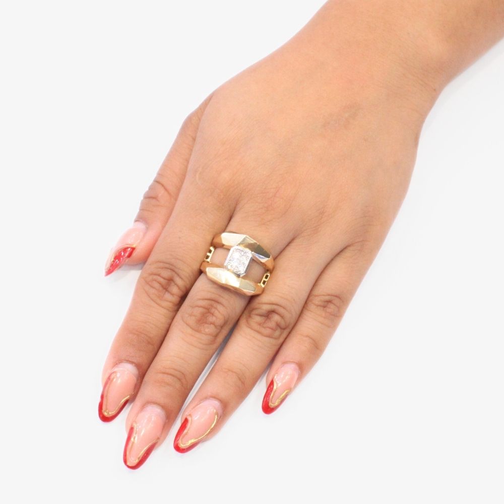 Anillo de Oro 14k Estilo Chunky con Centro de Zirconias Baguette mod. 9070