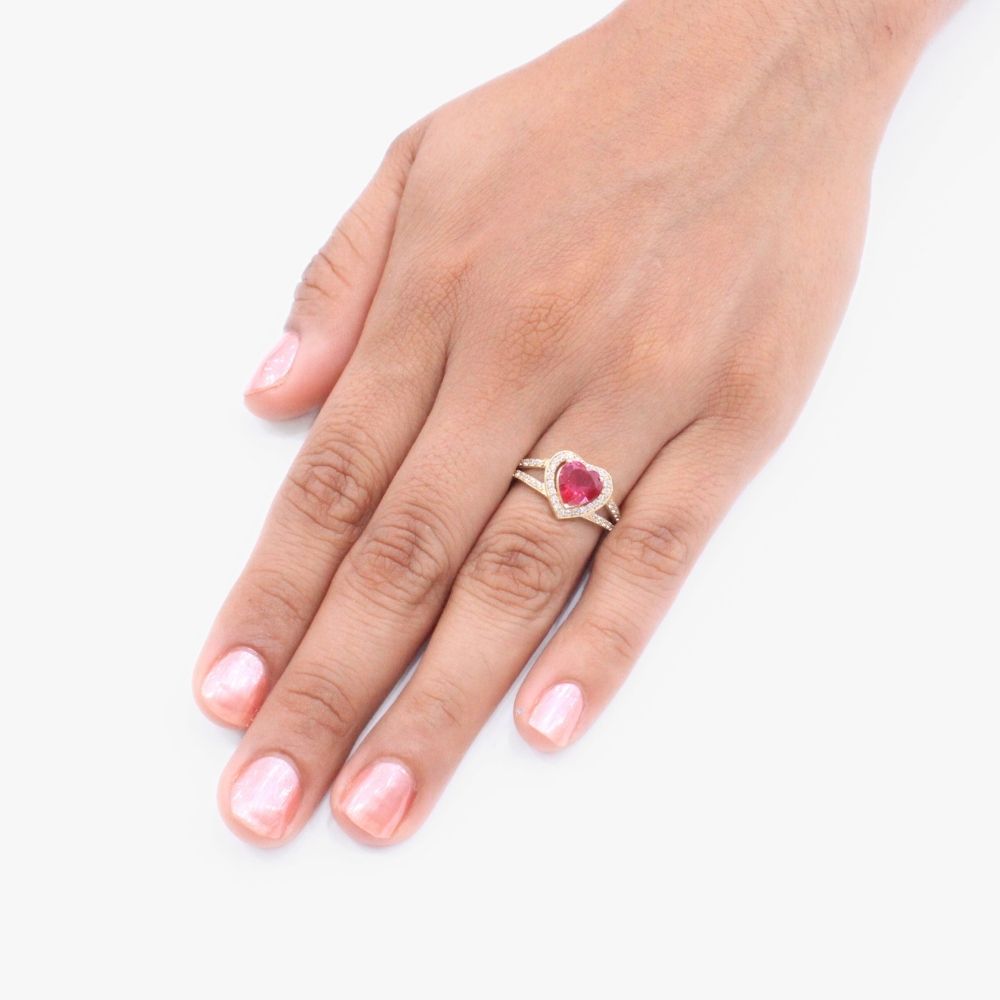 Anillo de Oro 14k Diseño de Corazón Incrustado de Zirconia mod. 9271
