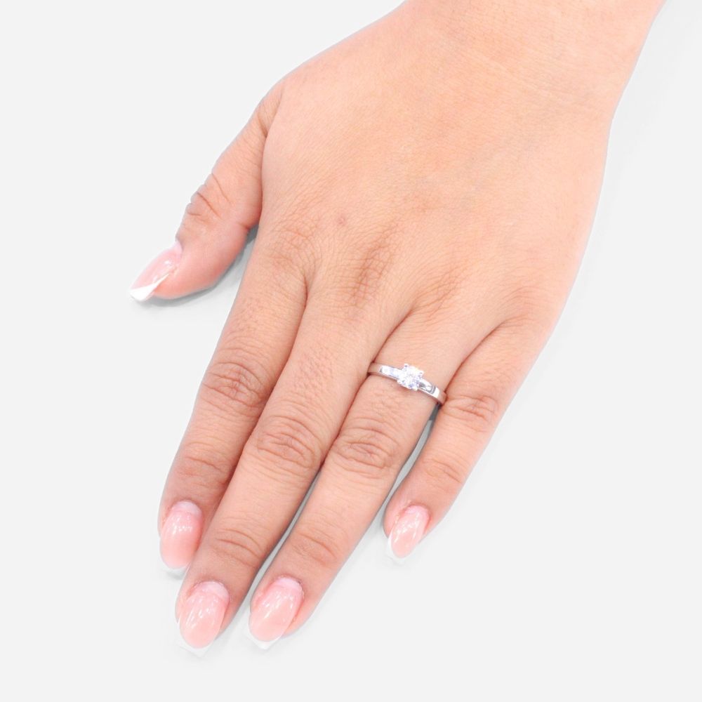 Anillo de Compromiso en Oro 14k Blanco con Zirconia Brillante mod. 8950