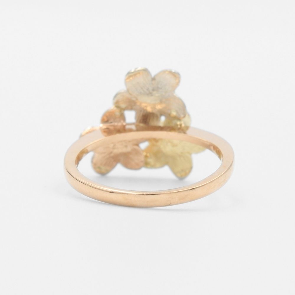 Anillo de Oro 14k con Aro de Oro Rosa y Flores del Pensamiento Mate con Diamantado mod. 9596