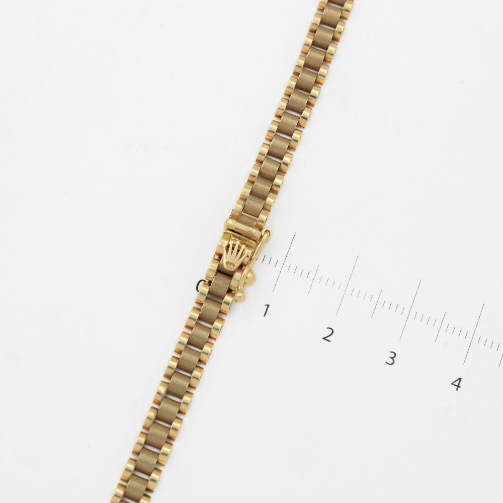 Cadena de Oro 14k Tejido Especial Ensamblado con Eslabones Oscuros de Tono Mate mod. 9815