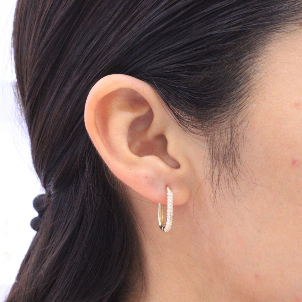 Grapa de Oro 14k Hueca de Diseño Oval con Doble Línea de Zirconias mod. 9267