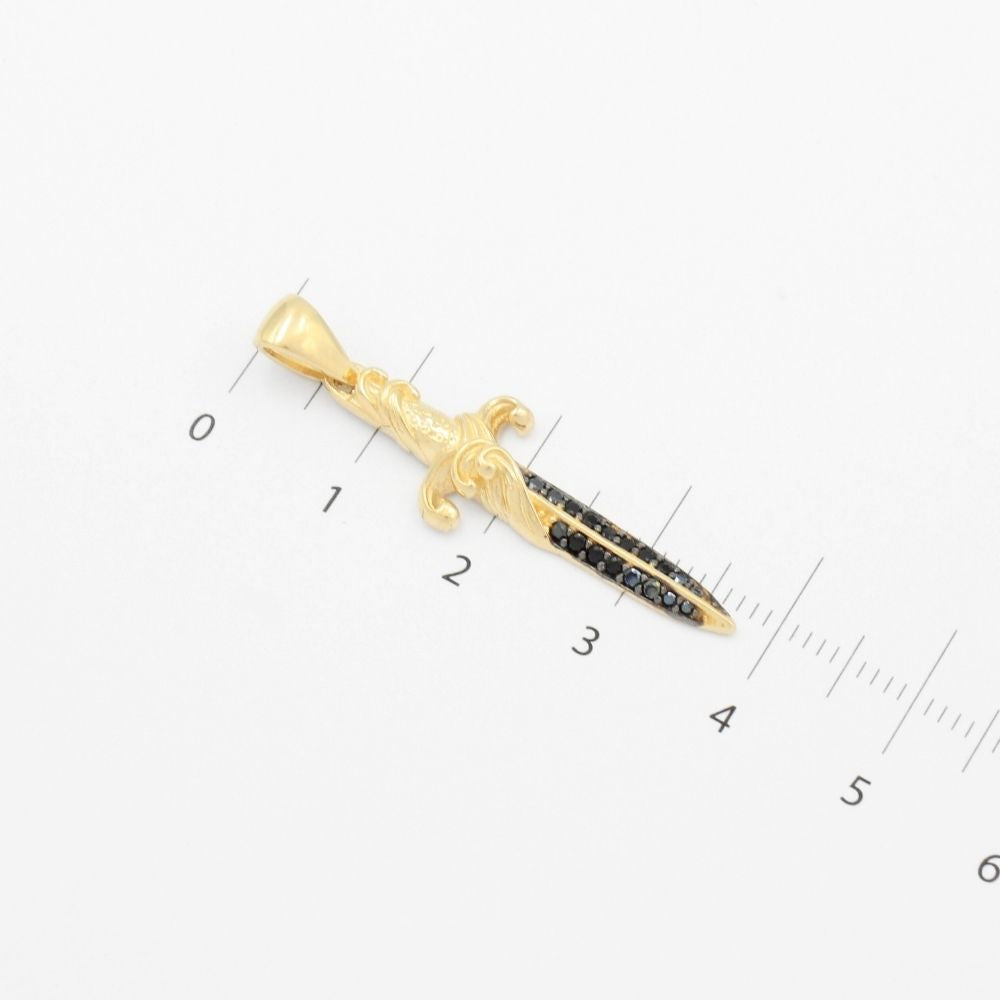 Dije de Oro 14k Diseño de Daja con Incrustación de Zirconias en Color Negro mod. 9444