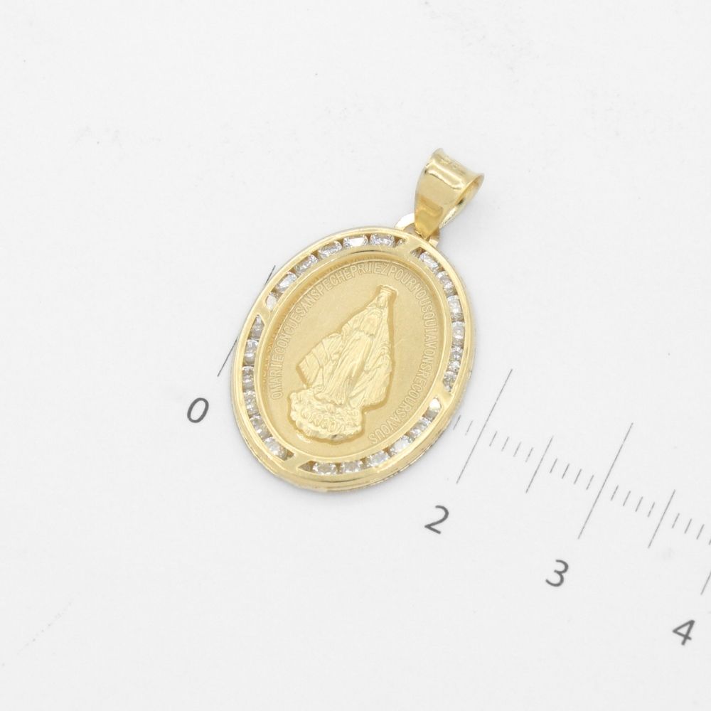 Medalla de Oro 14k Diseño Oval Mate Detallada con Grabado y Zirconias e Imagen de la Virgen Milagrosa mod. 9859