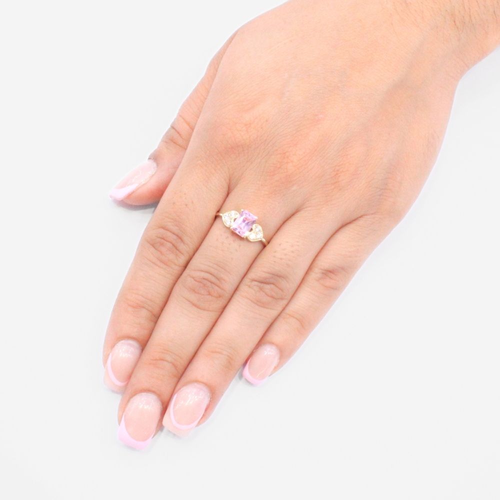 Anillo de Oro 14k con Incrustaciones de Zirconia Cuadrada en Color Rosa mod. 9210