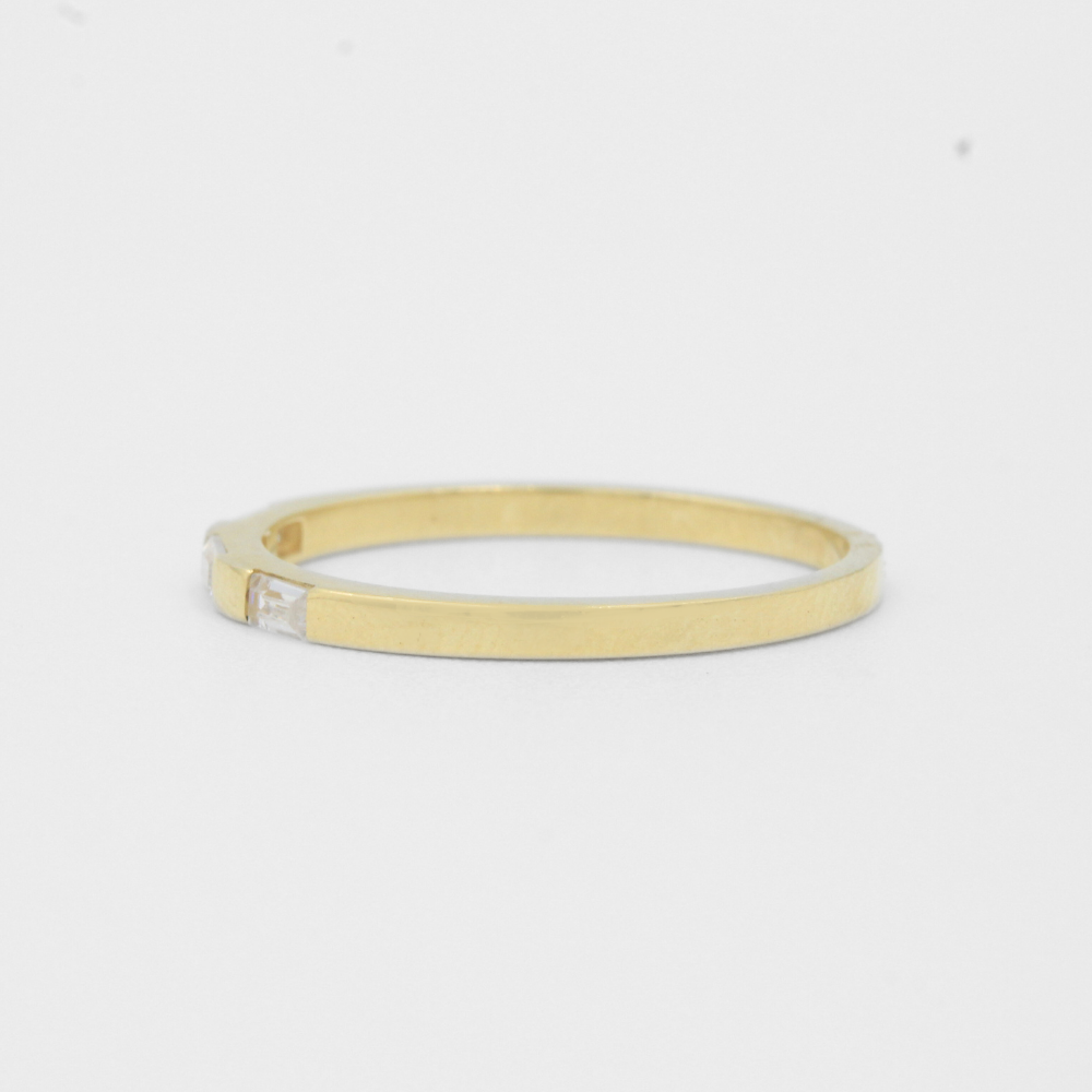 Anillo de Oro 14k de Diseño Delgado Fino con Incrustación Especial de Zirconias Baguette mod. 7980