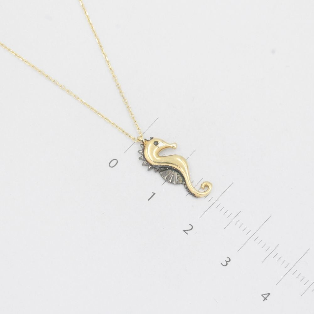 Gargantilla de Oro 14k Caballito de Mar con Oro Negro mod. 8075