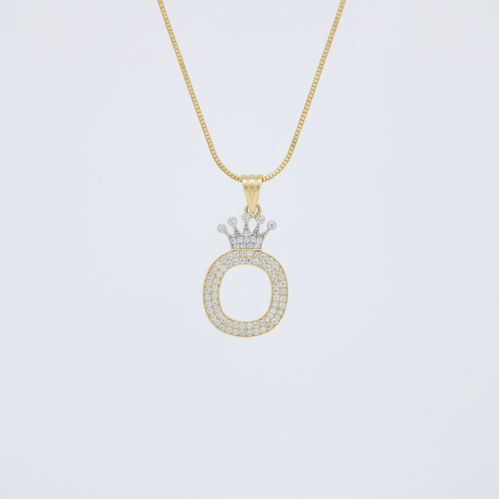 Dije de Oro 14k con Diseño de Inicial O Incrustada con Zirconias mod. 10102