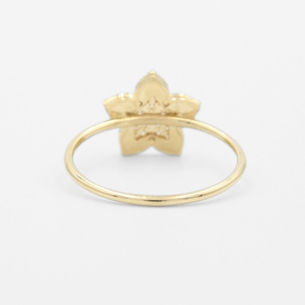 Anillo de Oro 14k Flor de Estrella Incrustada con Zirconias mod. 9600