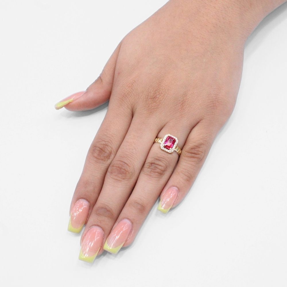 Anillo de Oro 14k Diseño con Zirconia de Corte Fino con Bisel de Zirconias Finas mod. 9728