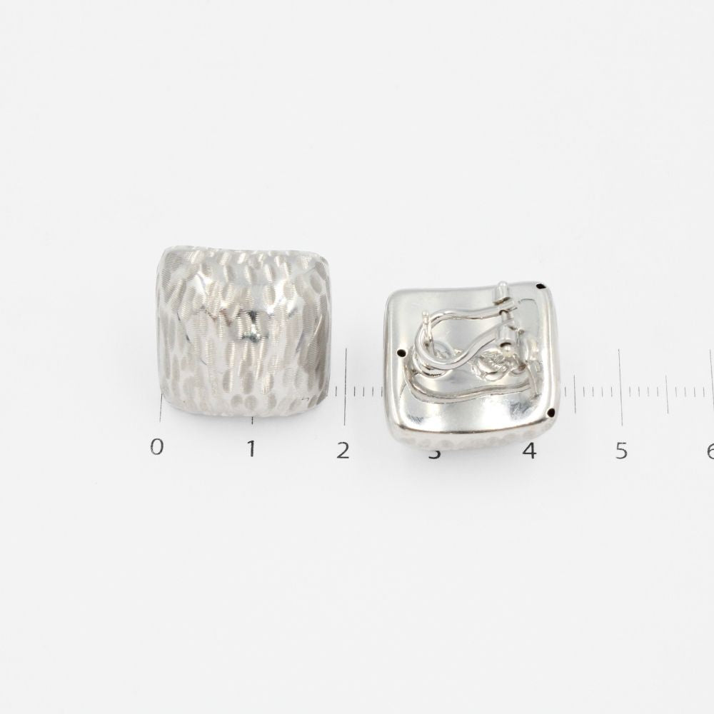 Arete Broche Patente de Oro 14k Hueco e Inflado de Diseño Estilo Chunky con Diamantado mod. 9103