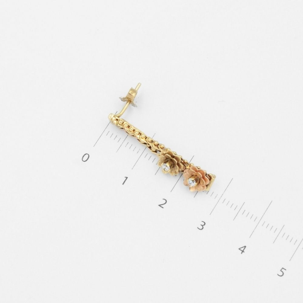 Arete de Oro 14k Diseño Combinado de Petatillo y Flores del Pensamiento con Zirconias mod. 1706