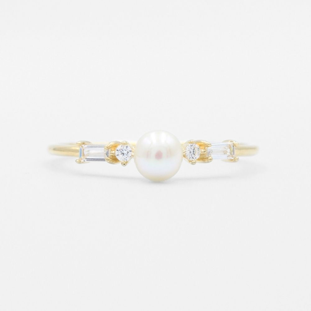Anillo de Oro 14k Diseño Fino con Perla Natural y Zirconias Baguette mod. 9602