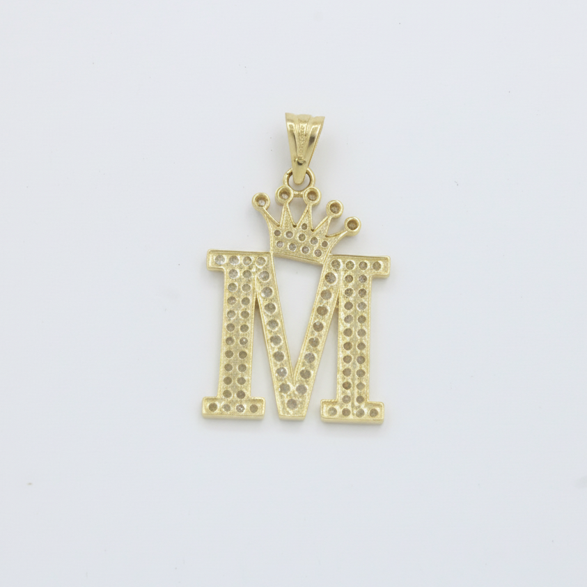 Dije de Oro 14k con Diseño de Inicial M Incrustada con Zirconias mod. 10104