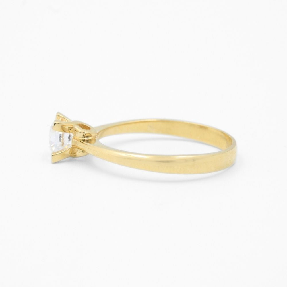 Anillo de Compromiso Oro 14k con Frente de Zirconia en Diseño Tradicional Fino mod. 8649