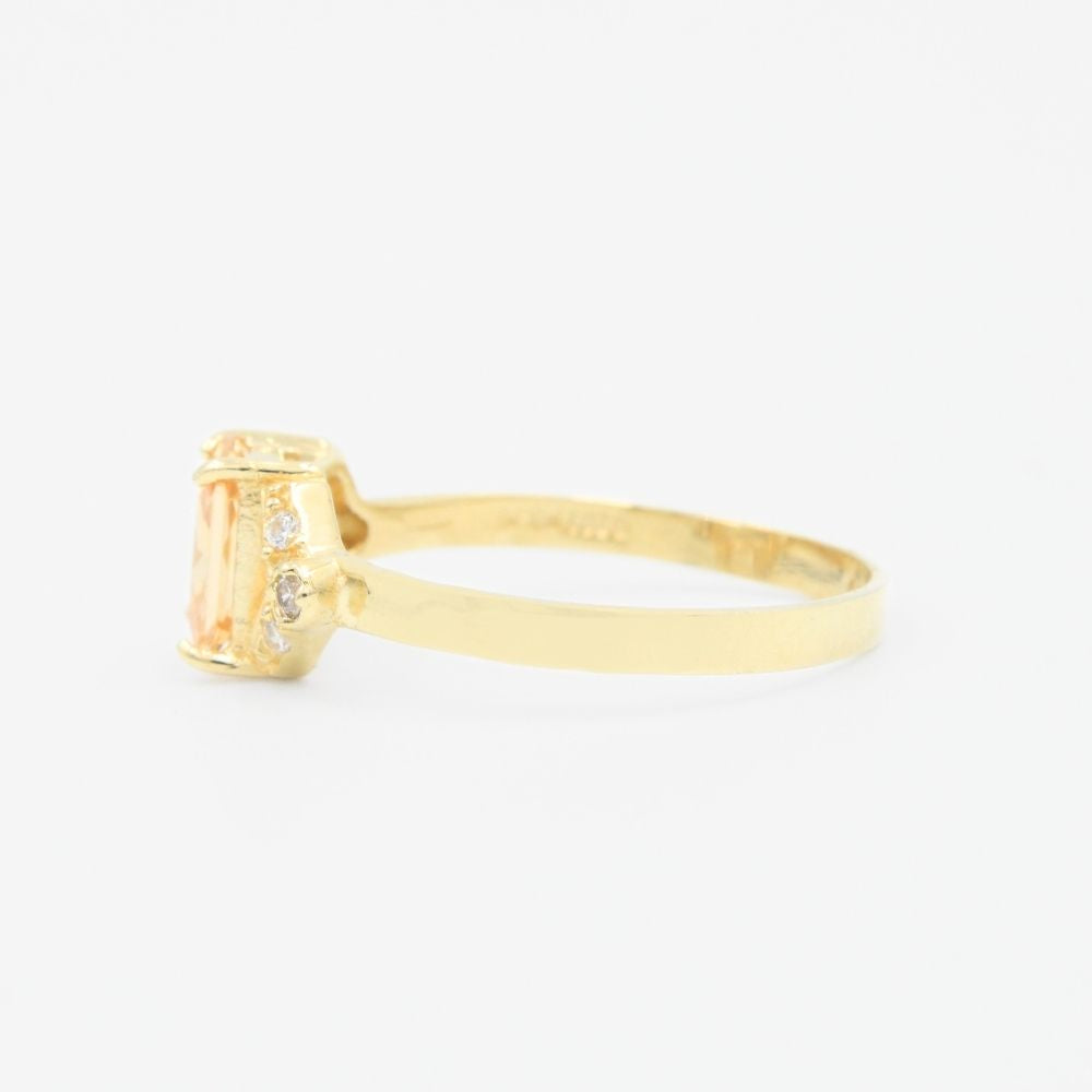 Anillo de Oro 14k con Diseño de V Incrustado de Zirconia en Color Naranja mod. 9214