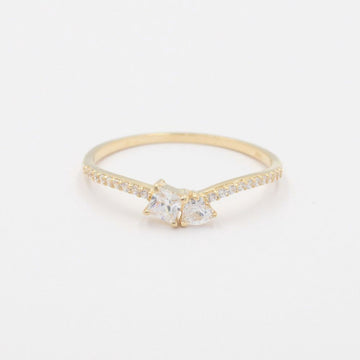 Anillo de Oro 14k con Incrustaciones Finas y Doble Zirconia en el Centro mod. 9947