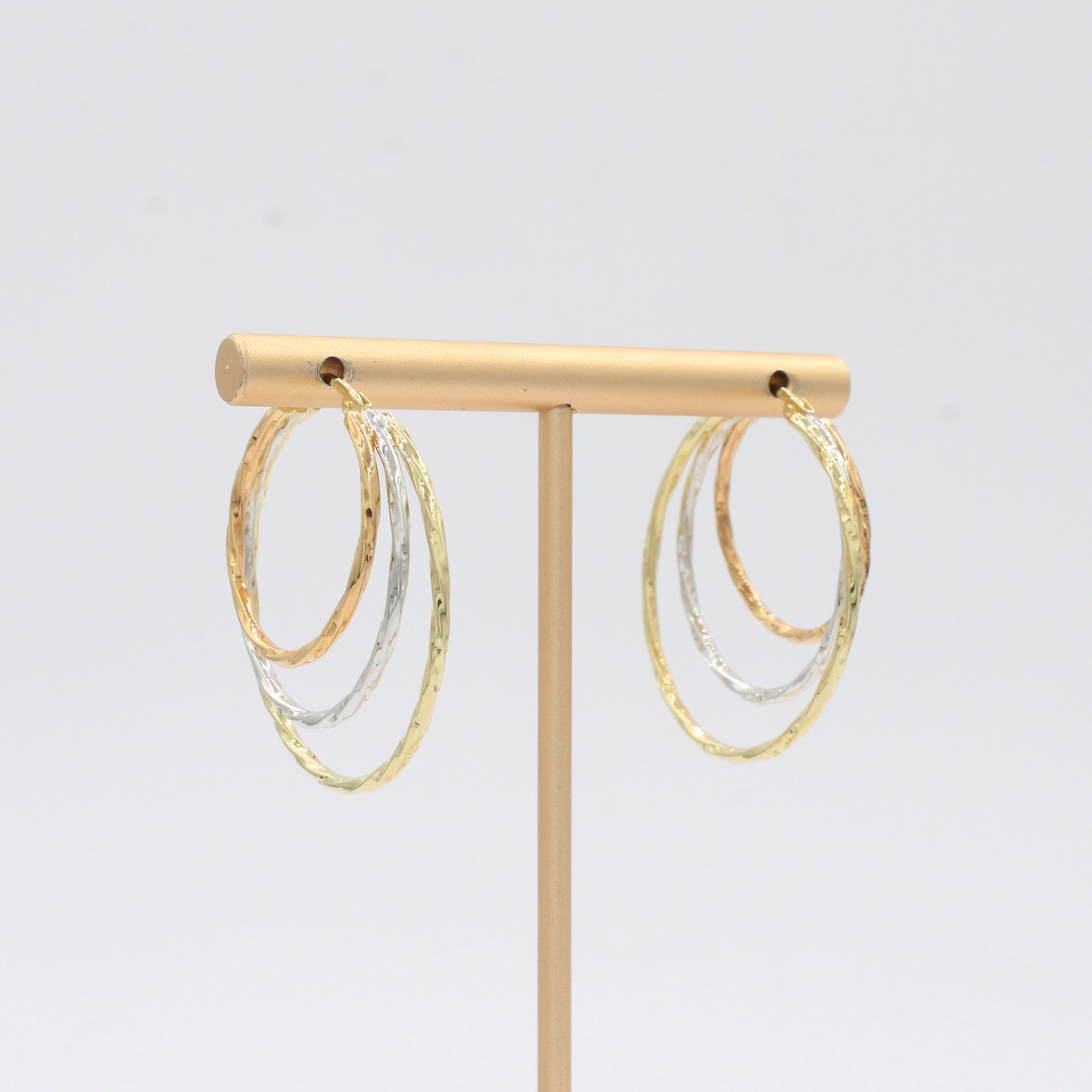 Arracada de Oro 14k Diseño Doble Aro con Acabado Diamantado mod. 10490