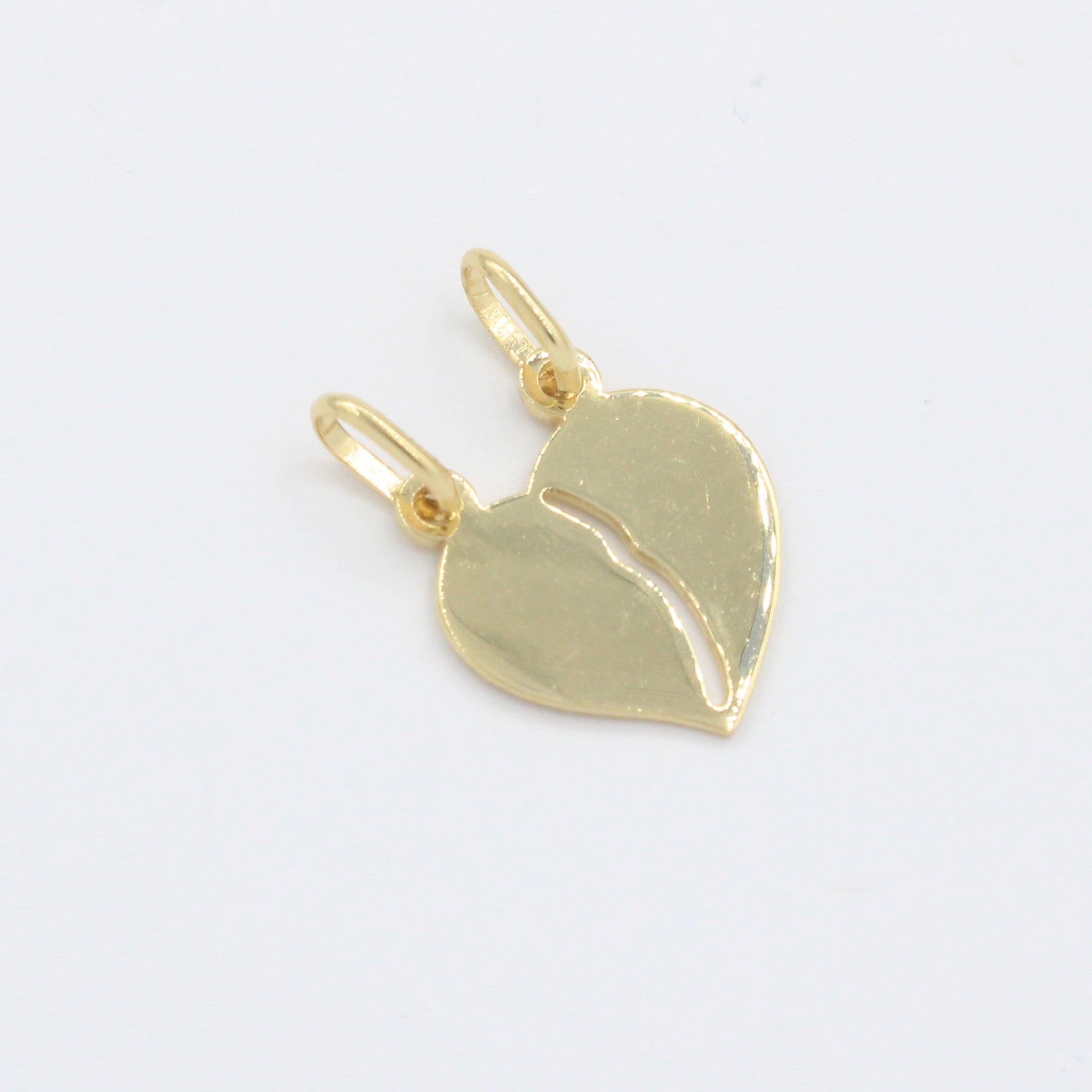 Dije de Oro 14k Corazón Partido Compartido en Diseño Brillante mod. 10498
