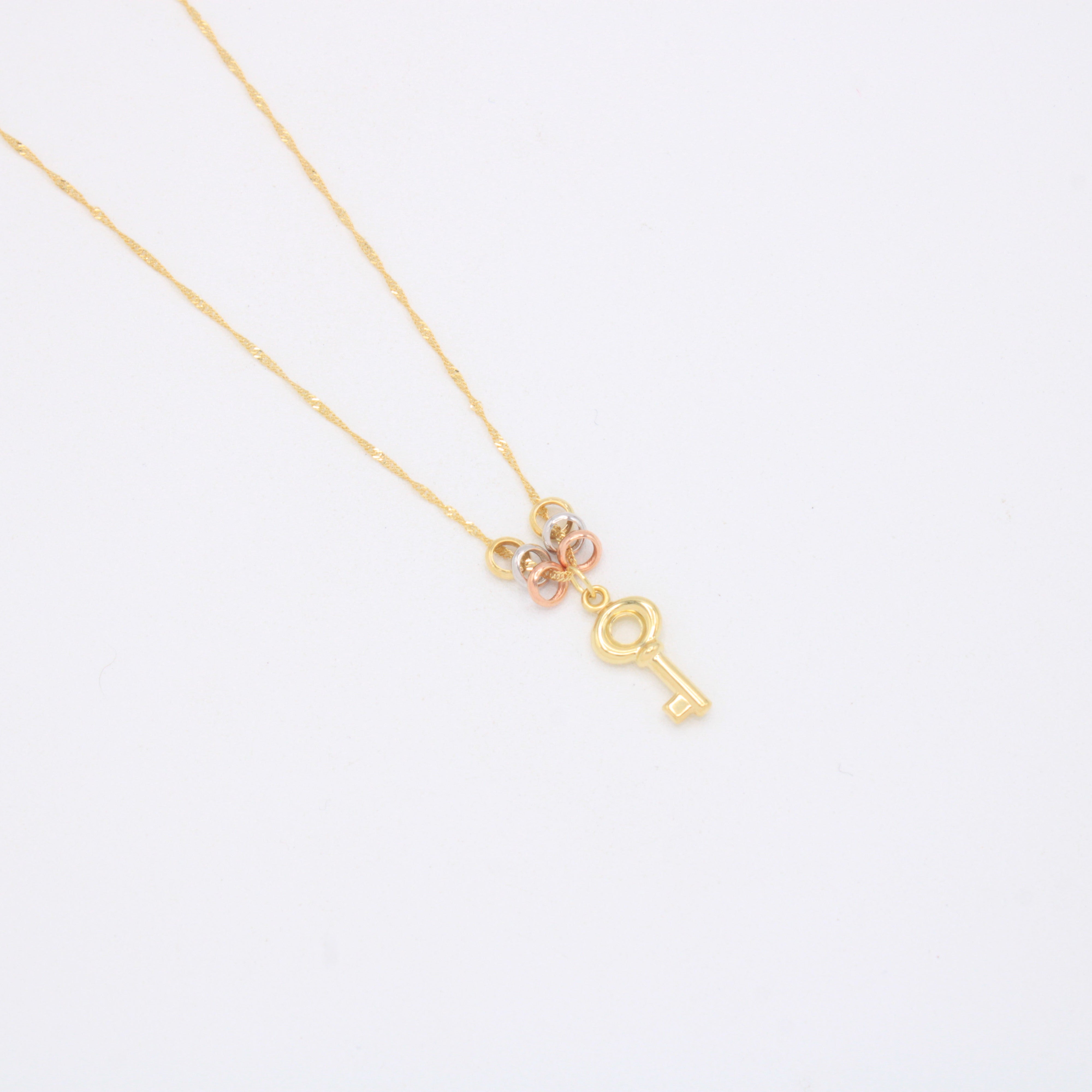 Gargantilla de Oro 14k con Aros Florentinos y Colgante de Llave mod. 11016