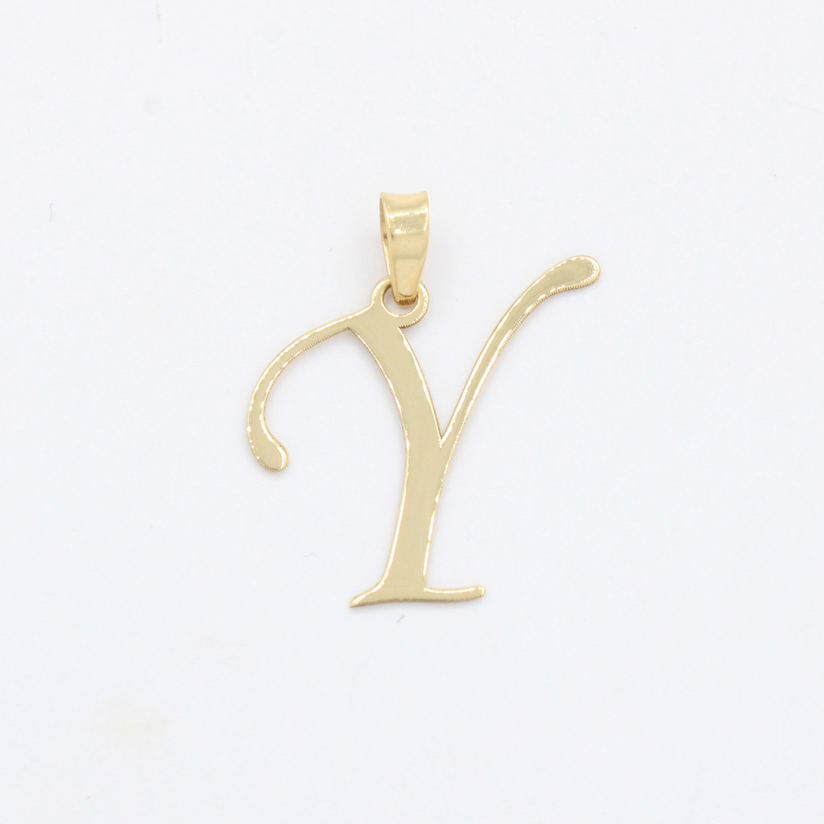 Dije de Oro 14k Modelo de Inicial Y Estilo Cursiva Lisa y Brillante mod. 10558
