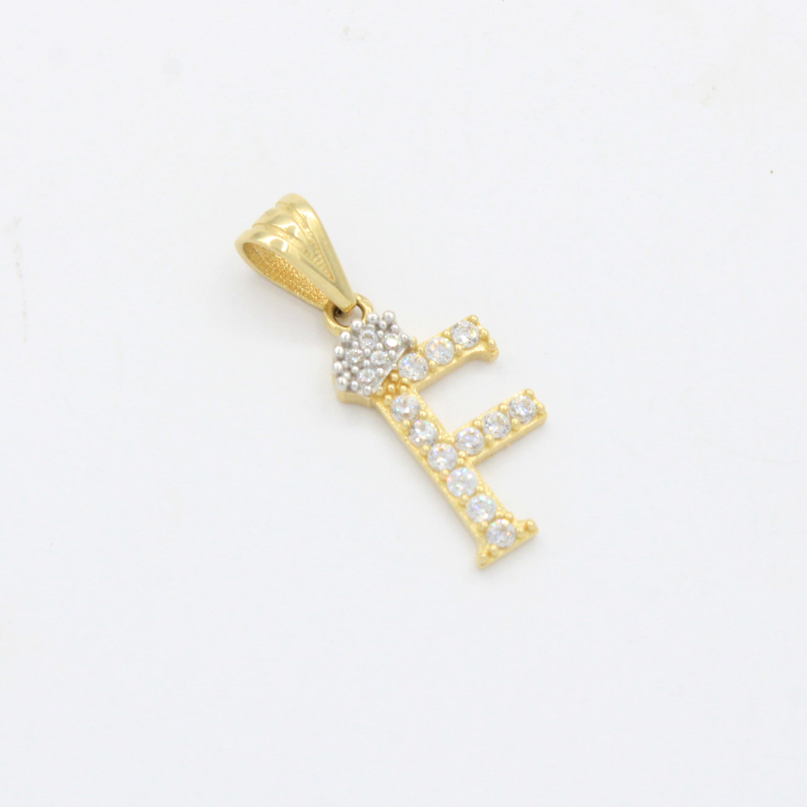 Dije de Oro 14k Modelo de Inicial F Diseñado con Corona e Incrustación de Zirconias mod. 10563