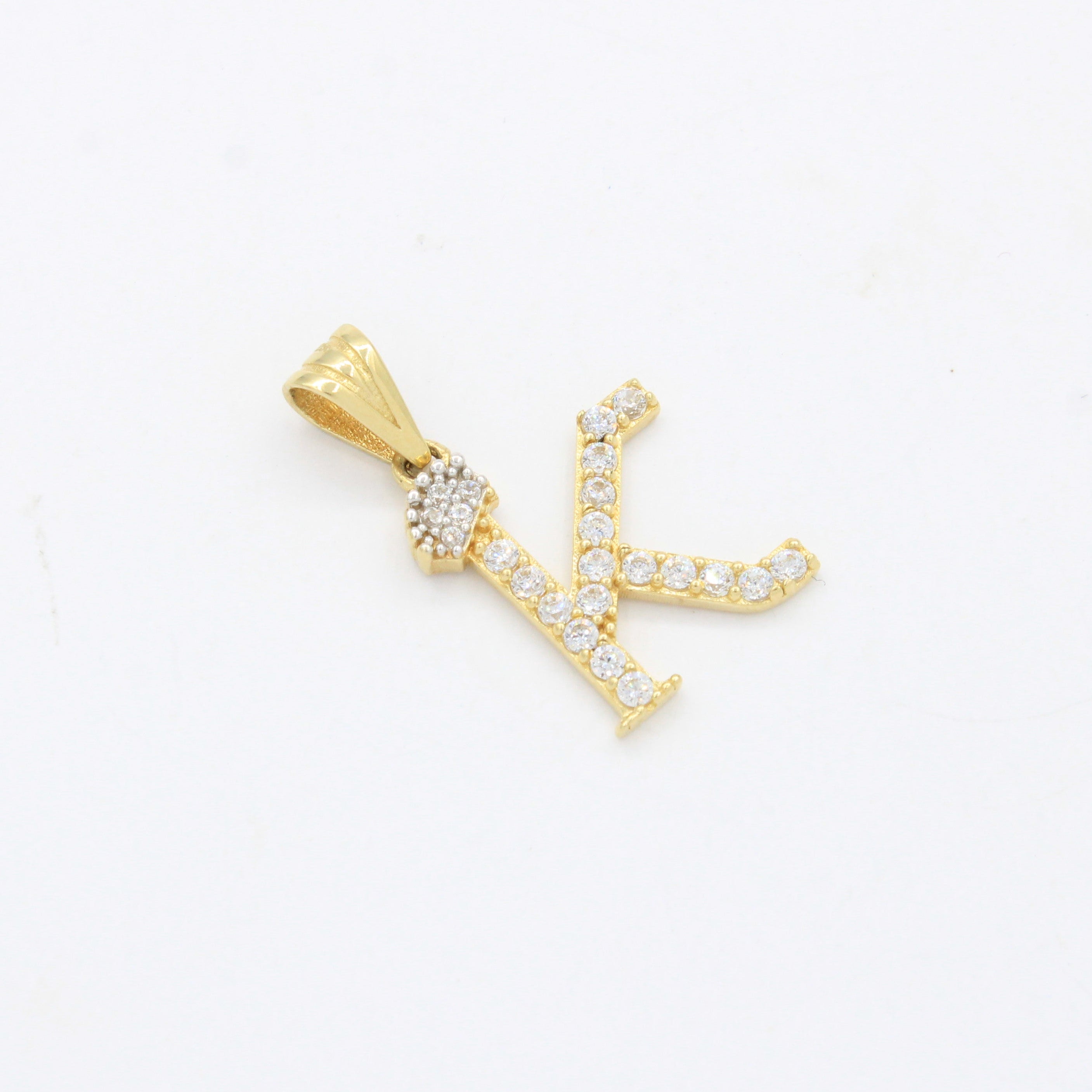 Dije de Oro 14k Modelo de Inicial K Diseñado con Corona e Incrustación de Zirconias mod. 10567