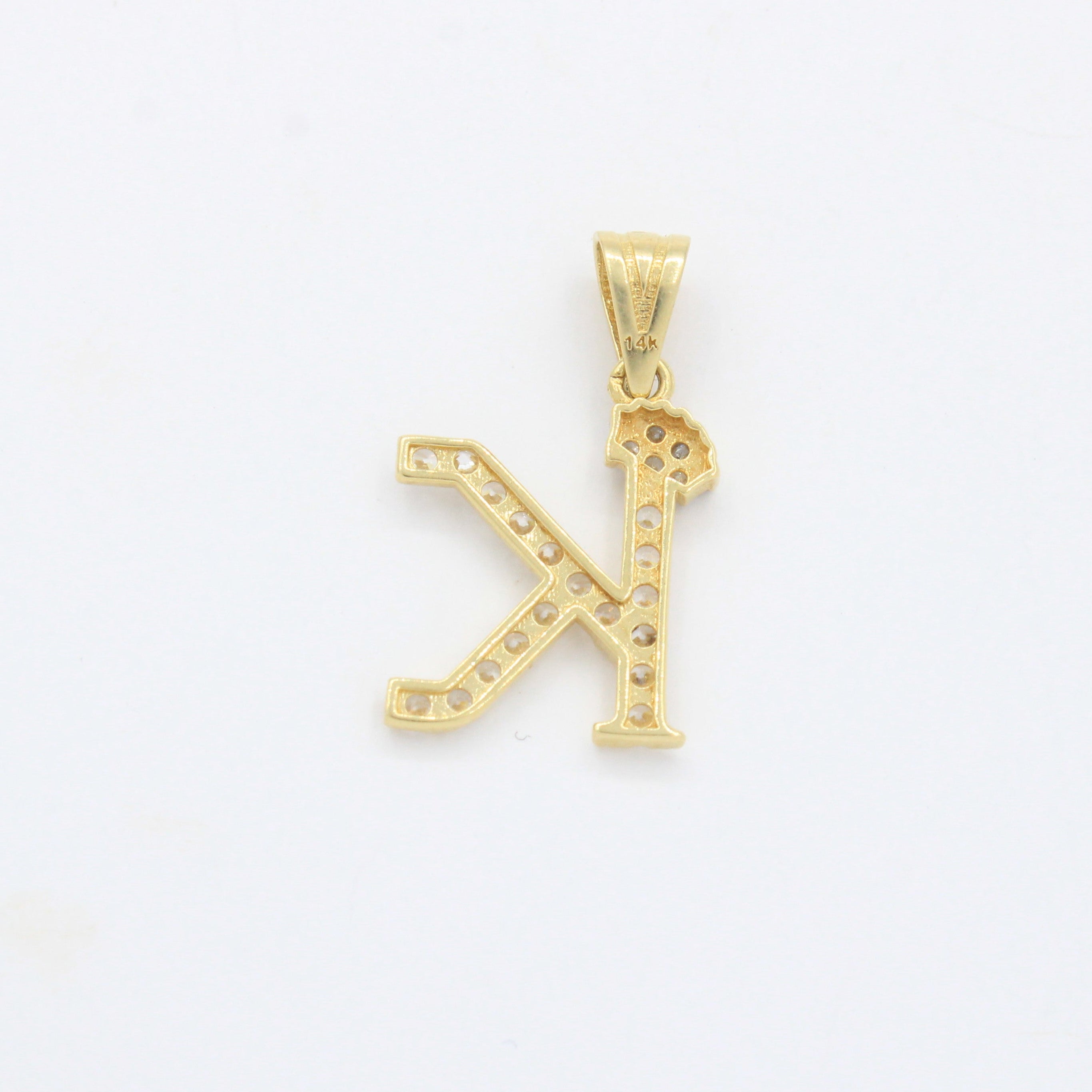 Dije de Oro 14k Modelo de Inicial K Diseñado con Corona e Incrustación de Zirconias mod. 10567