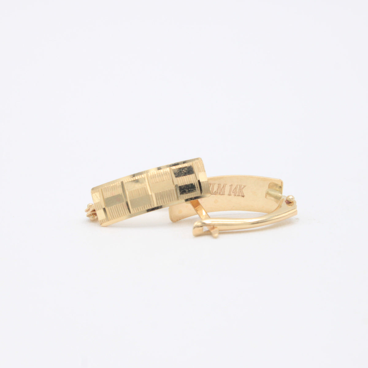 Arete con Broche Patente de Oro 14k Geometrico Vertical con Diamantado mod. 11053